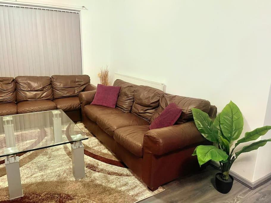 Lovely 3 Bed Ground Floor Apartment Near Qe Hospital Harborne Birmingham New Bagian luar foto