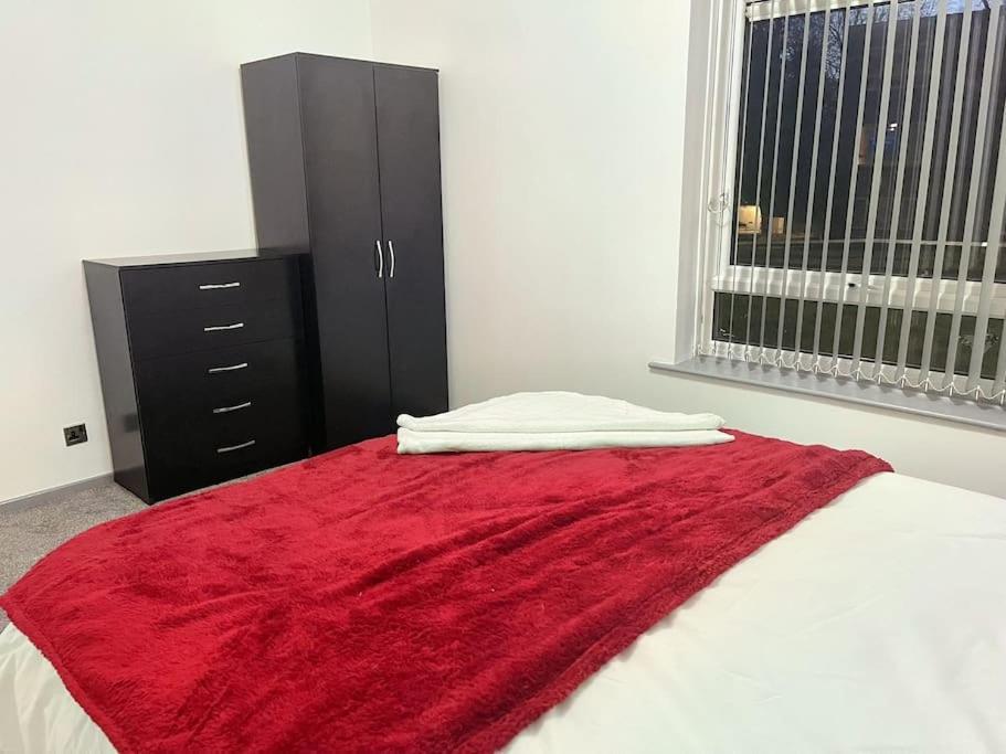 Lovely 3 Bed Ground Floor Apartment Near Qe Hospital Harborne Birmingham New Bagian luar foto
